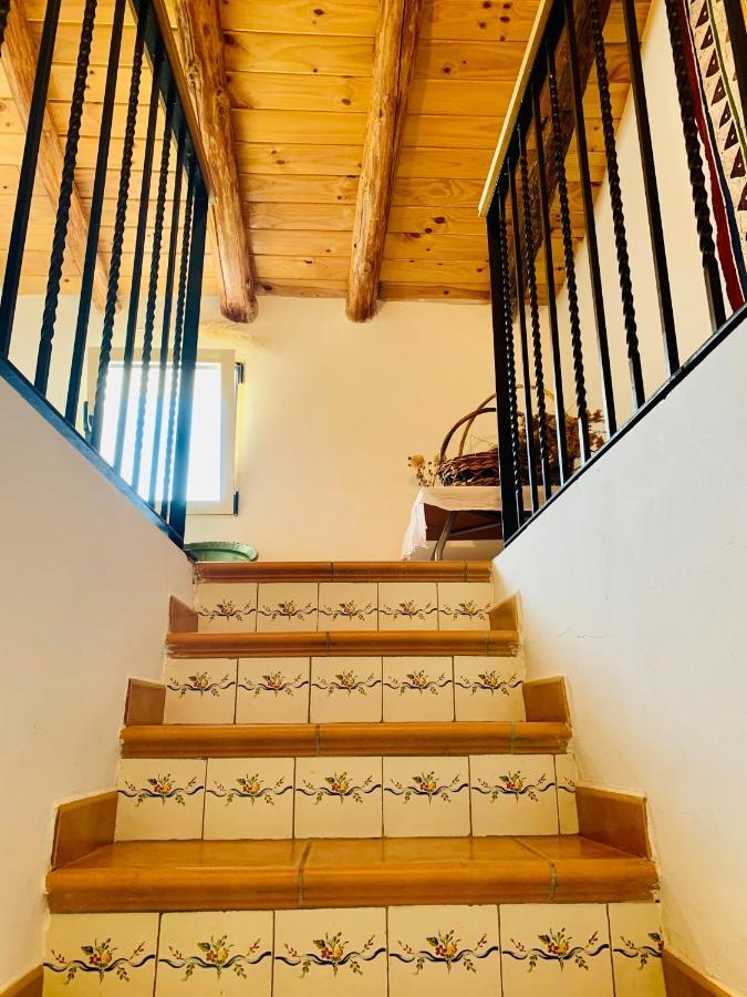 Casa Rural Con Encanto En La Puebla De Arenoso Exterior photo